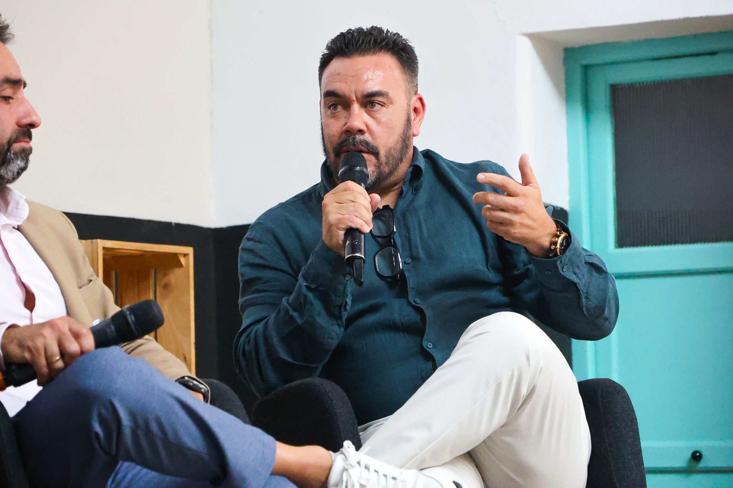 Emprendedores-mesa-redonda-luis-19